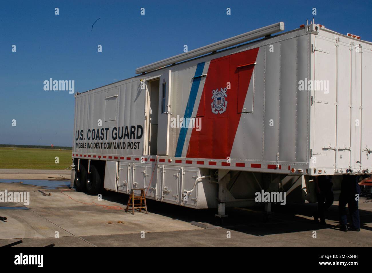 Mobile Incident Command Post - 26-HK-167-2. Uragano Katrina Foto Stock