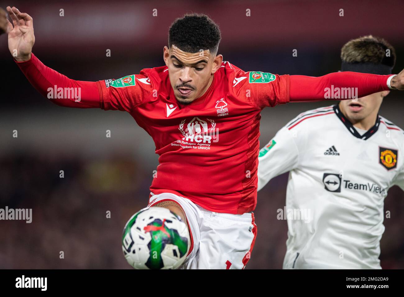 Morgan Gibbs-White #10 di Nottingham Forest controlla la palla durante la partita di semifinale della Carabao Cup Nottingham Forest vs Manchester United a City Ground, Nottingham, Regno Unito, 25th gennaio 2023 (Foto di Ritchie Sumpter/News Images) Foto Stock