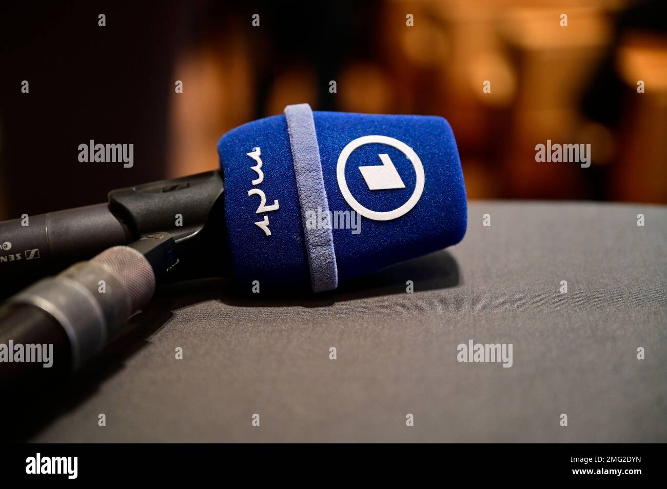 Themenbild, Symbolfoto, die öffentlich-rechtlichen Sender, wie ARD, ZDF, MDR, Deutschlandradio, Das Erste, Abo, ARD Brennpunkt, ARD-App, ARD-Logo, ARD Foto Stock