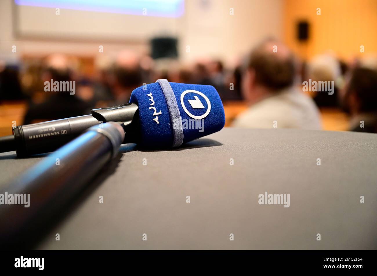 Themenbild, Symbolfoto, die öffentlich-rechtlichen Sender, wie ARD, ZDF, MDR, Deutschlandradio, Das Erste, Abo, ARD Brennpunkt, ARD-App, ARD-Logo, ARD Foto Stock