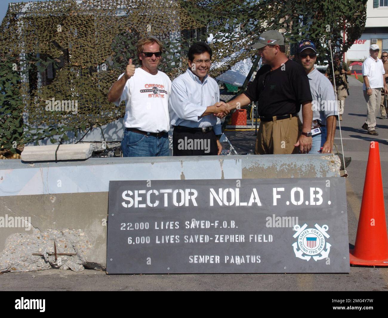 ESU Incident Command Post New Orleans - varie - 26-HK-308-136. Uragano Katrina Foto Stock