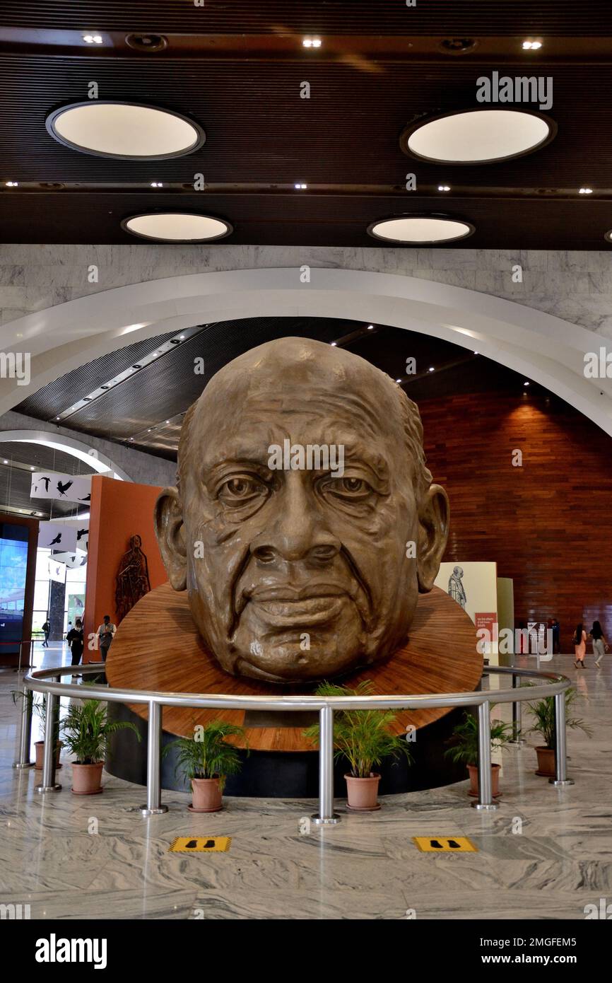 Statua di unità Museo, statua colossale di Vallabhbhai Patel, la statua più alta del mondo, situato nella colonia di Kevadia, Gujarat, India Foto Stock