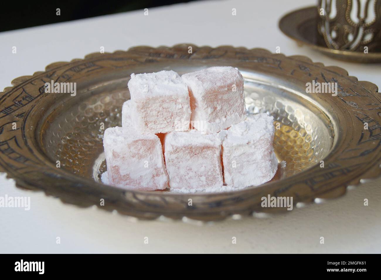 La delizia Turca o lokum è un dolce tradizionale gelatinoso, del tipo di caramelle morbide o di gelatine. Foto Stock