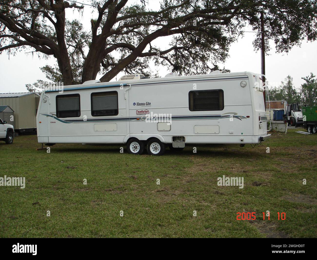 Manutenzione e Logistica comandi Atlantic - Property Inventory Team - Stazione di comunicazione New Orleans - 26-HK-179-13. Uragano Katrina Foto Stock