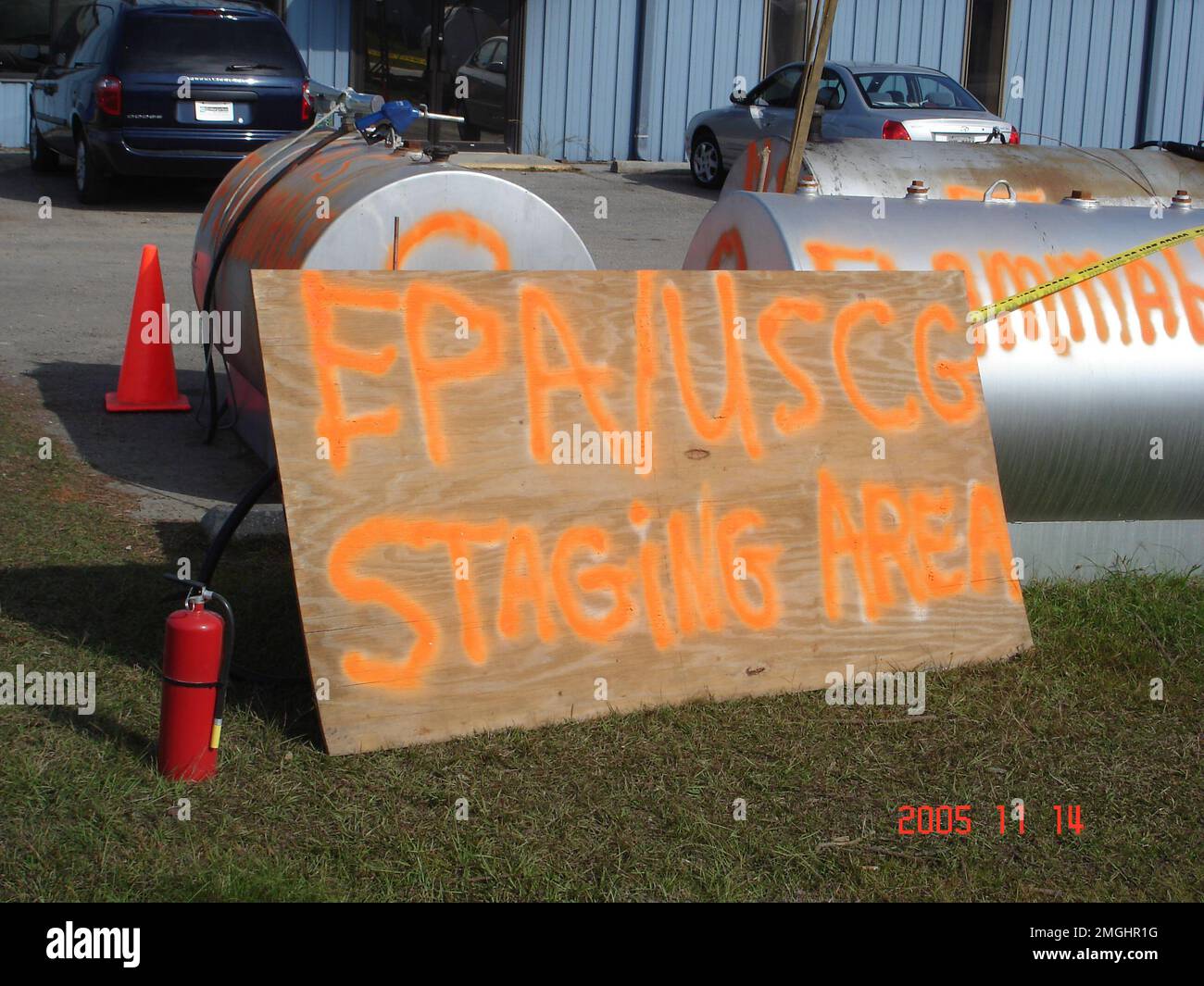 Comandi di manutenzione e logistica Atlantic - Team inventario immobiliare - Stennis - 26-HK-195-1. Uragano Katrina Foto Stock