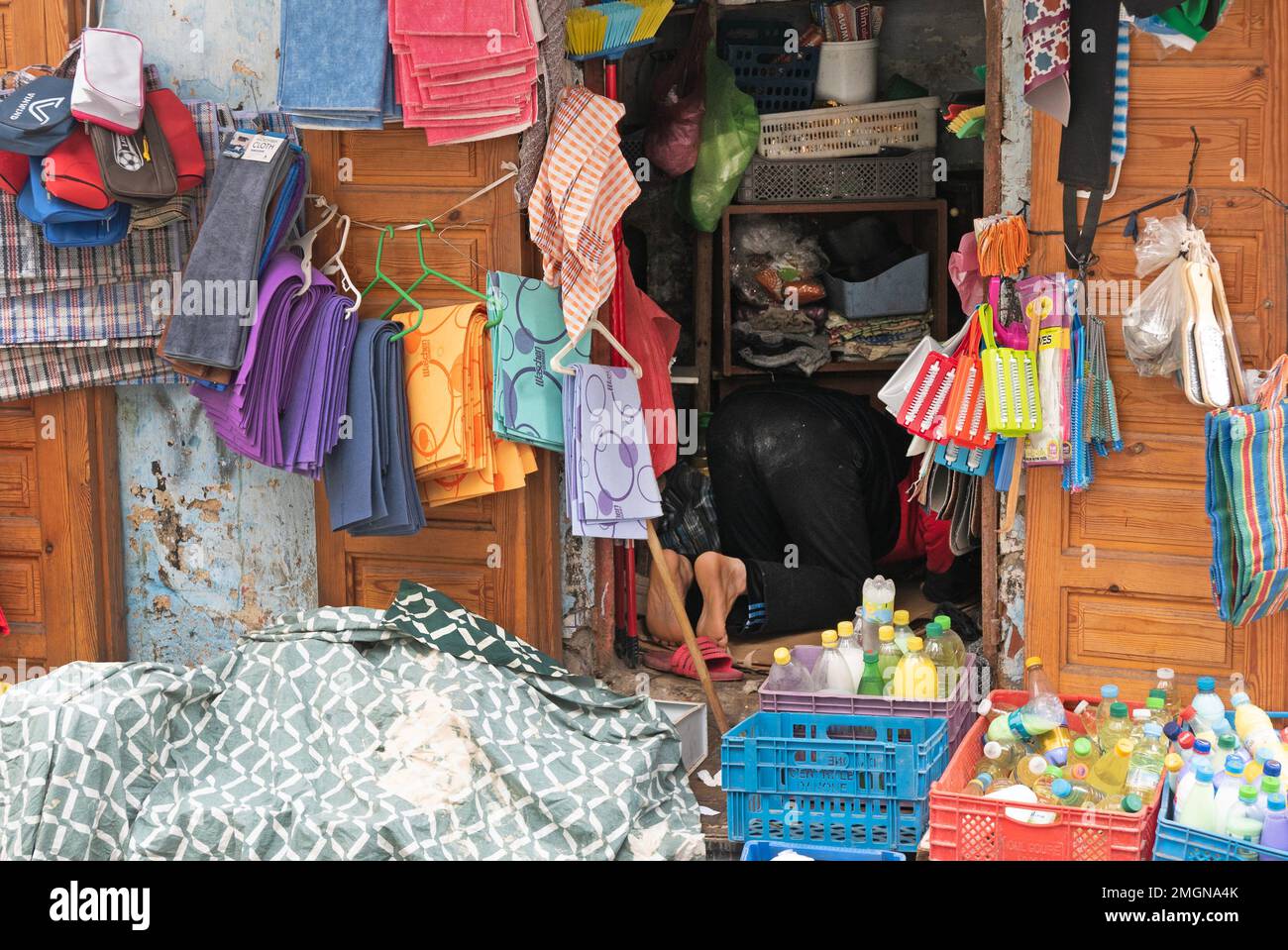 La capitale commerciale del Marocco è Casablanca, è qui che la finanza e il commercio è fatto ma nella Medina preghiere sono ancora dette quando viene chiamata Foto Stock