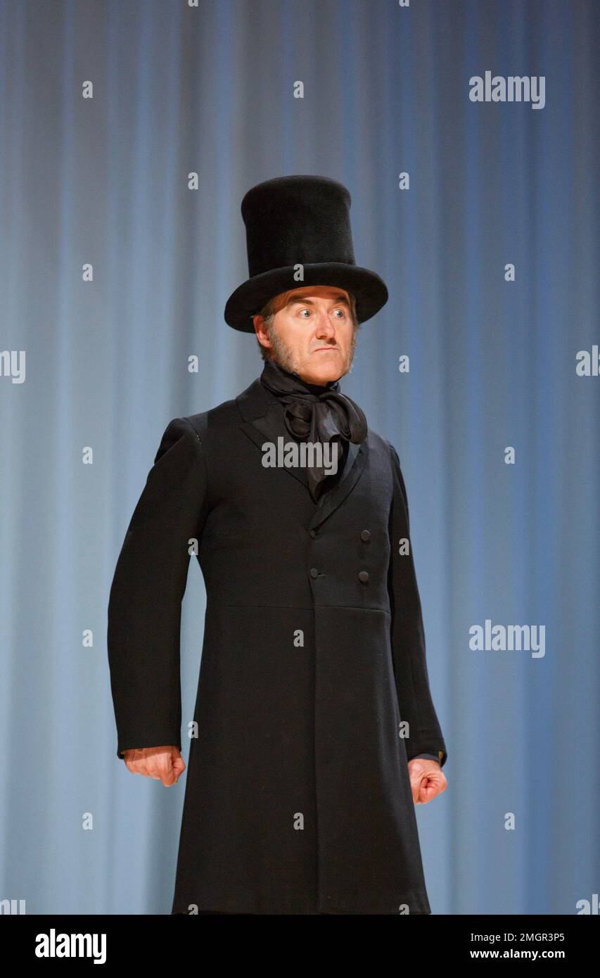 Craig Edwards (Lockwood) a JANE EYRE al Bristol Old Vic, Bristol, Inghilterra 20/02/2014 una co-produzione con il Teatro Nazionale basata sul romanzo di Charlotte Bronte ideato dalla società drammaturg: Mike Akers compositore e direttore musicale: Benji Bower scenografia: Michael vale Costumes: Katie Sykes Lighting: Aideen Malone Movement: Dan Canham regista: Sally Cookson Foto Stock