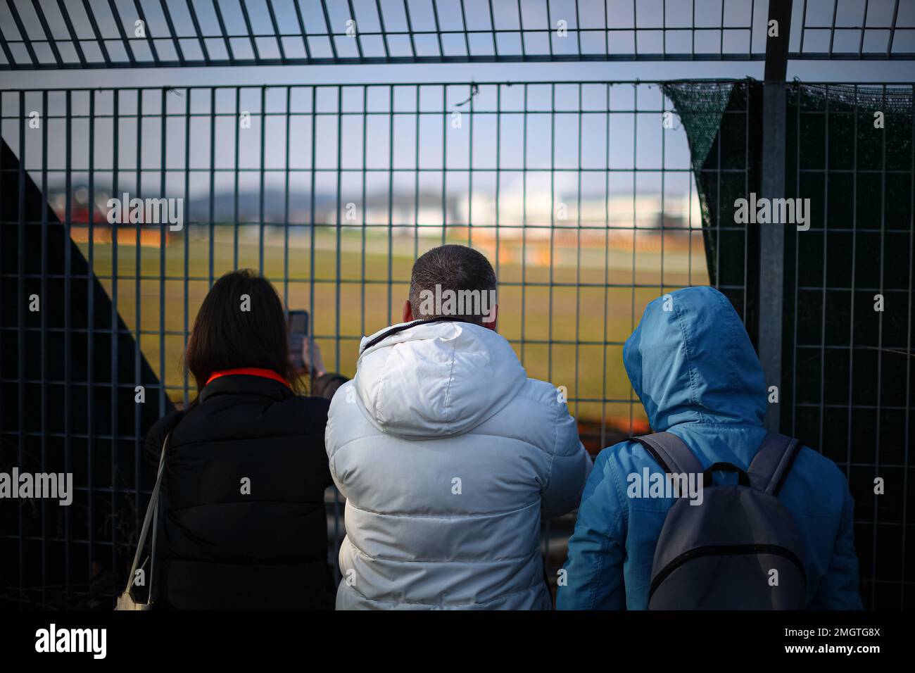 Italia. 26th gennaio 2023.Ferrari test days tifosi durante un test con la vecchia Ferrari SF-21 2021 a Fiorano/Maranello, che raggiunge per la stagione 2023 F1, 26 gennaio 2023 Credit: Independent Photo Agency Srl/Alamy Live News Foto Stock