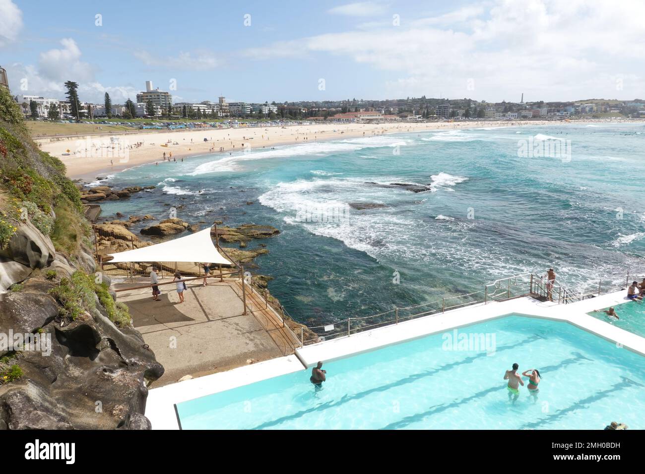 Estate giorno, piscina iceberg, Bondi Beach, Sydney, Australia Foto Stock