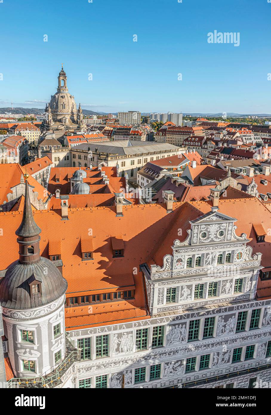 Vista dal tetto della città vecchia di Dresda, Sassonia, Germania, vista dalla piattaforma panoramica del castello di Dresda Foto Stock