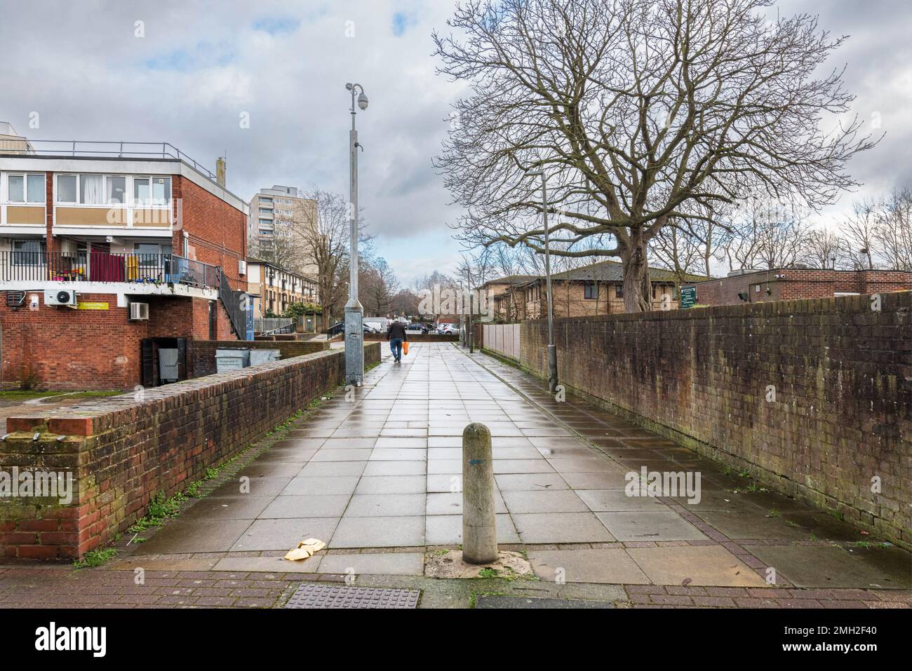 Minstead Gardens in Alton Housing Estate, Roehampton, Londra, SW15. Foto Stock