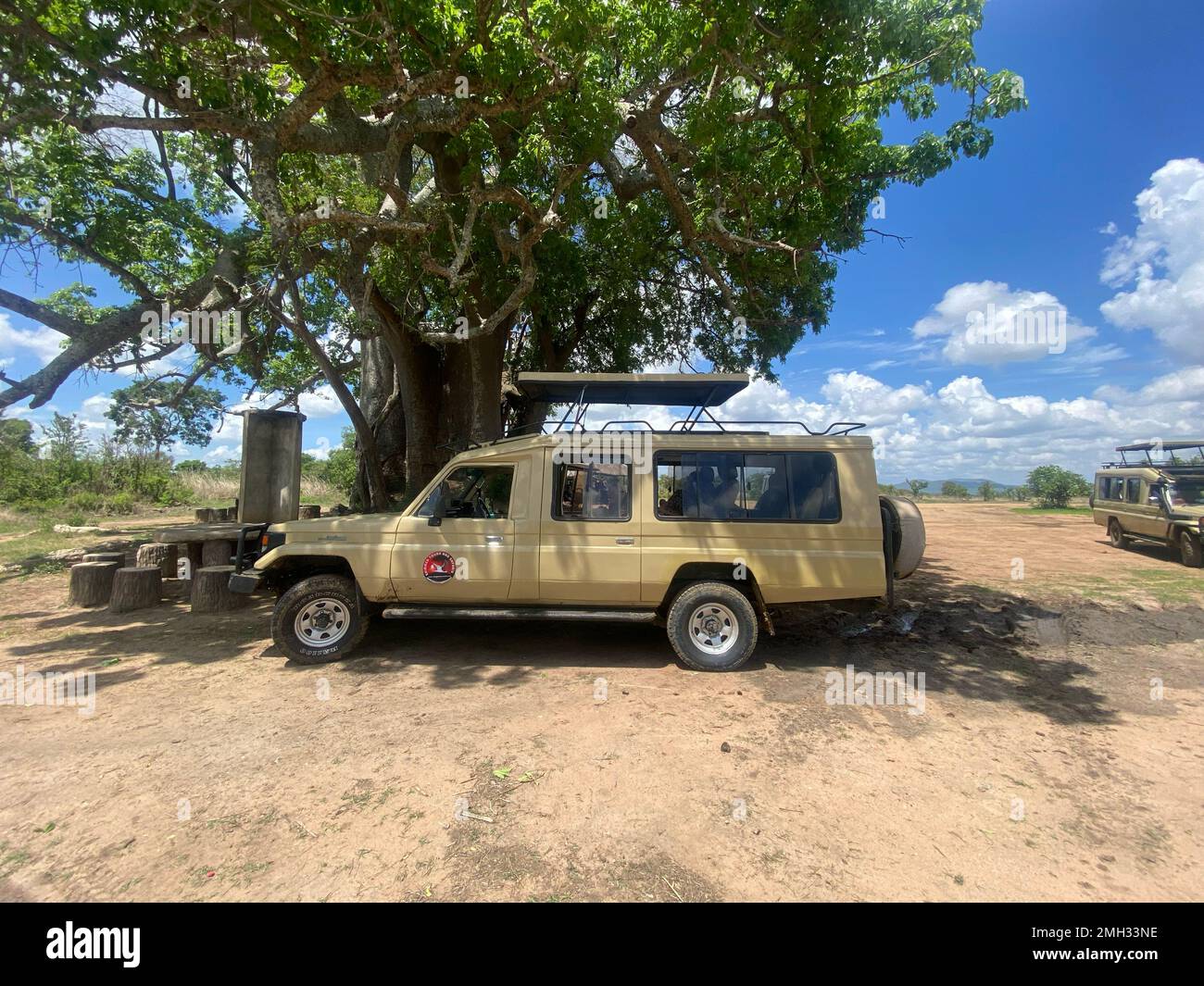 Bel safari beige jeep. Tour veicolo al dessert. zanzibar, Tanzania. Foto Stock