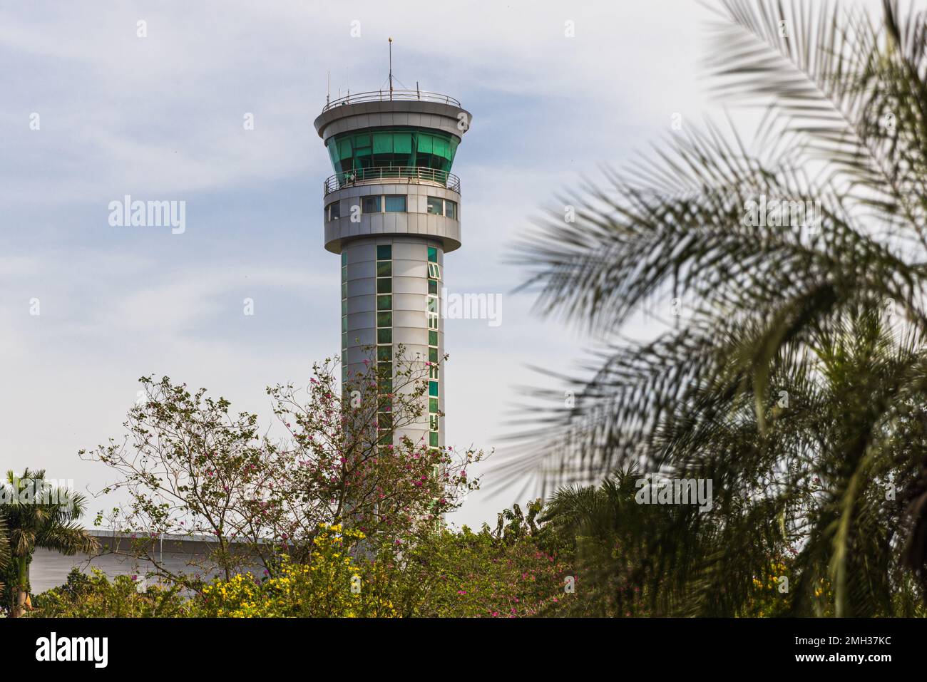 Torre dell'Aeroporto Internazionale di Can Tho in Vietnam Foto Stock