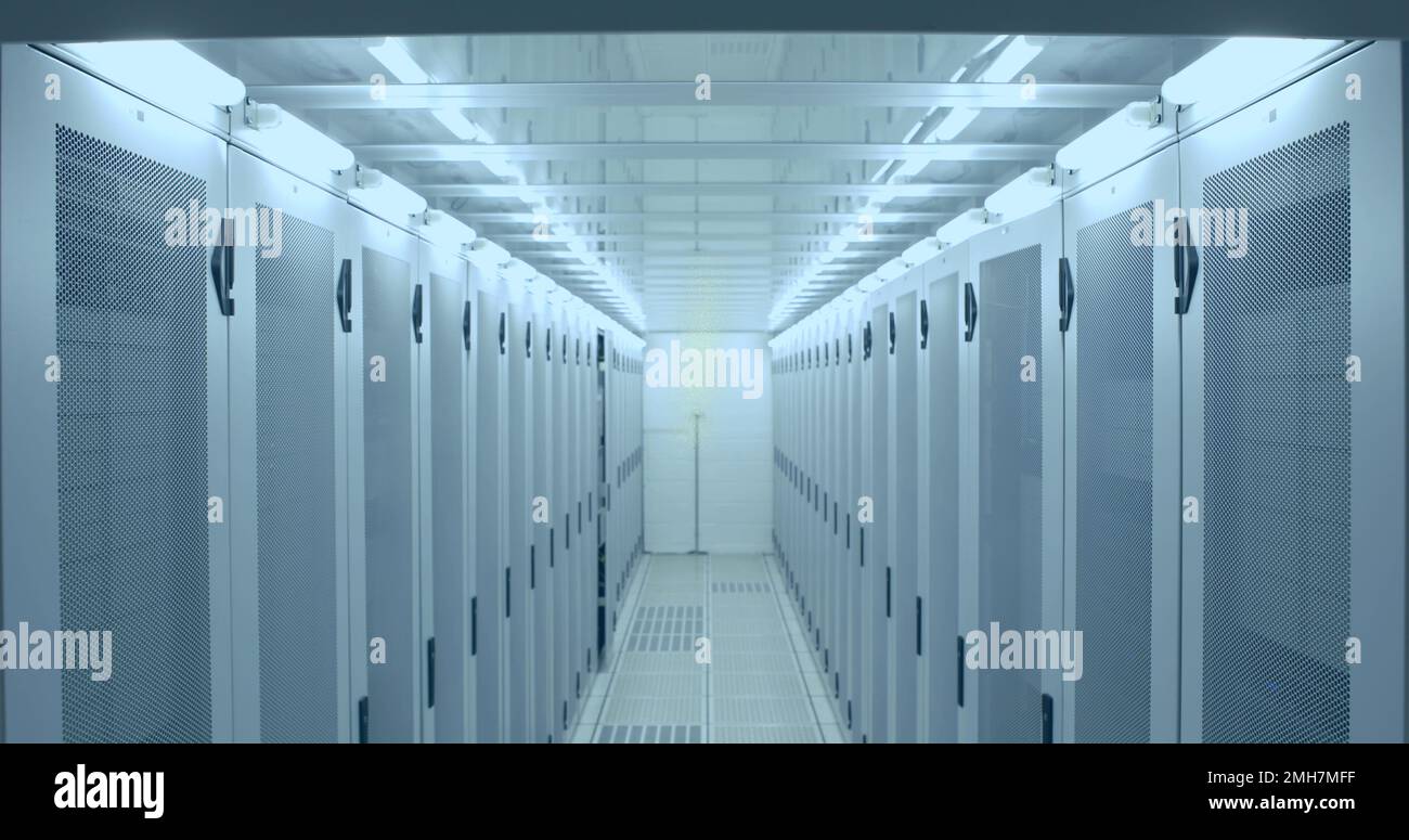 Immagine dell'elaborazione dei dati su server di computer Foto Stock