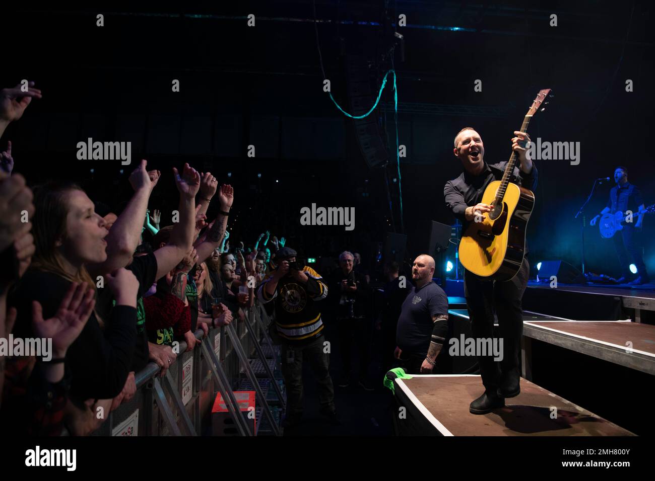 American Celtic punk e da Boston, Dropkick Murphys in concerto dal vivo ad Hannover, germania Foto Stock