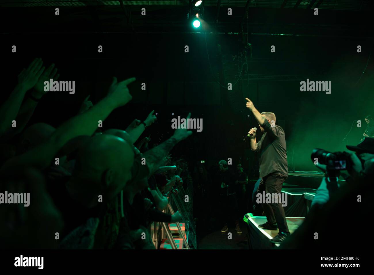 American Celtic punk e da Boston, Dropkick Murphys in concerto dal vivo ad Hannover, germania Foto Stock