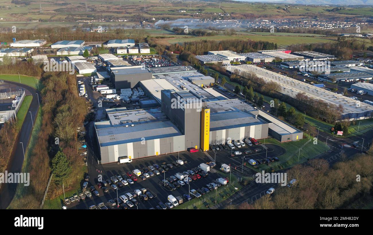 Vista aerea del drone di Wardpark Film e degli studi televisivi Cumbernauld Foto Stock