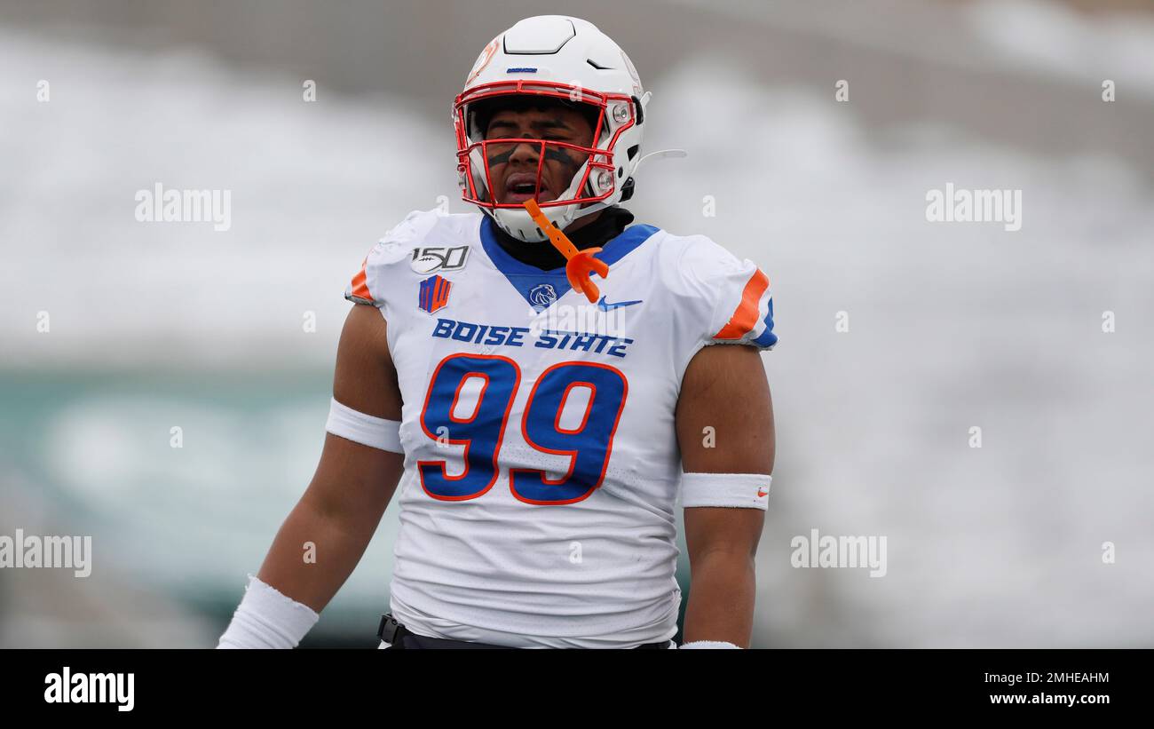 Boise State linebacker Curtis Weaver (99) in the first half of an NCAA college football game Friday, Nov. 29, 2019, in Fort Collins, Colo. (AP Photo/David Zalubowski) Foto Stock