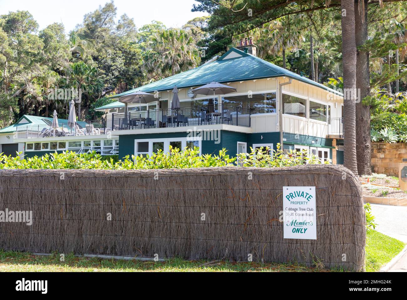Cabbage Tree club, club riservato ai soci di proprietà privata solo per uomini, parte del Palm Beach surf life saving club su Ocean Road Palm Beach, Sydney, NSW, Australia Foto Stock