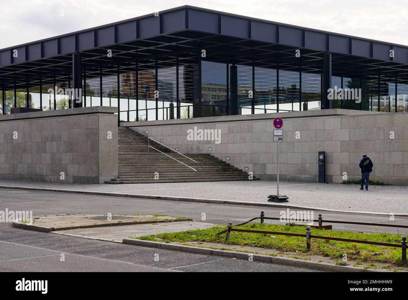 Nuova Galleria Nazionale al Kulturforum Berlino, il museo per l'arte del 20th ° secolo progettato da Ludwig Mies van der Rohe. Foto Stock