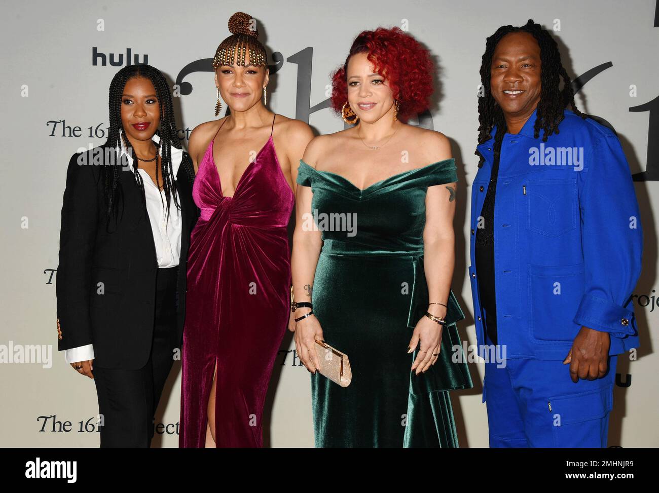 Los Angeles, California, Stati Uniti. 26th Jan, 2023. (L-R) Tara Duncan, Shoshana Guy, Nikole Hannah-Jones e Roger Ross Williams partecipano al Los Angeles Red Carpet Premiere Event per il "The 1619 Project" di Hulu all'Academy Museum of Motion Pictures il 26 gennaio 2023 a Los Angeles, California. Credit: Jeffrey Mayer/JTM Photos/Media Punch/Alamy Live News Foto Stock