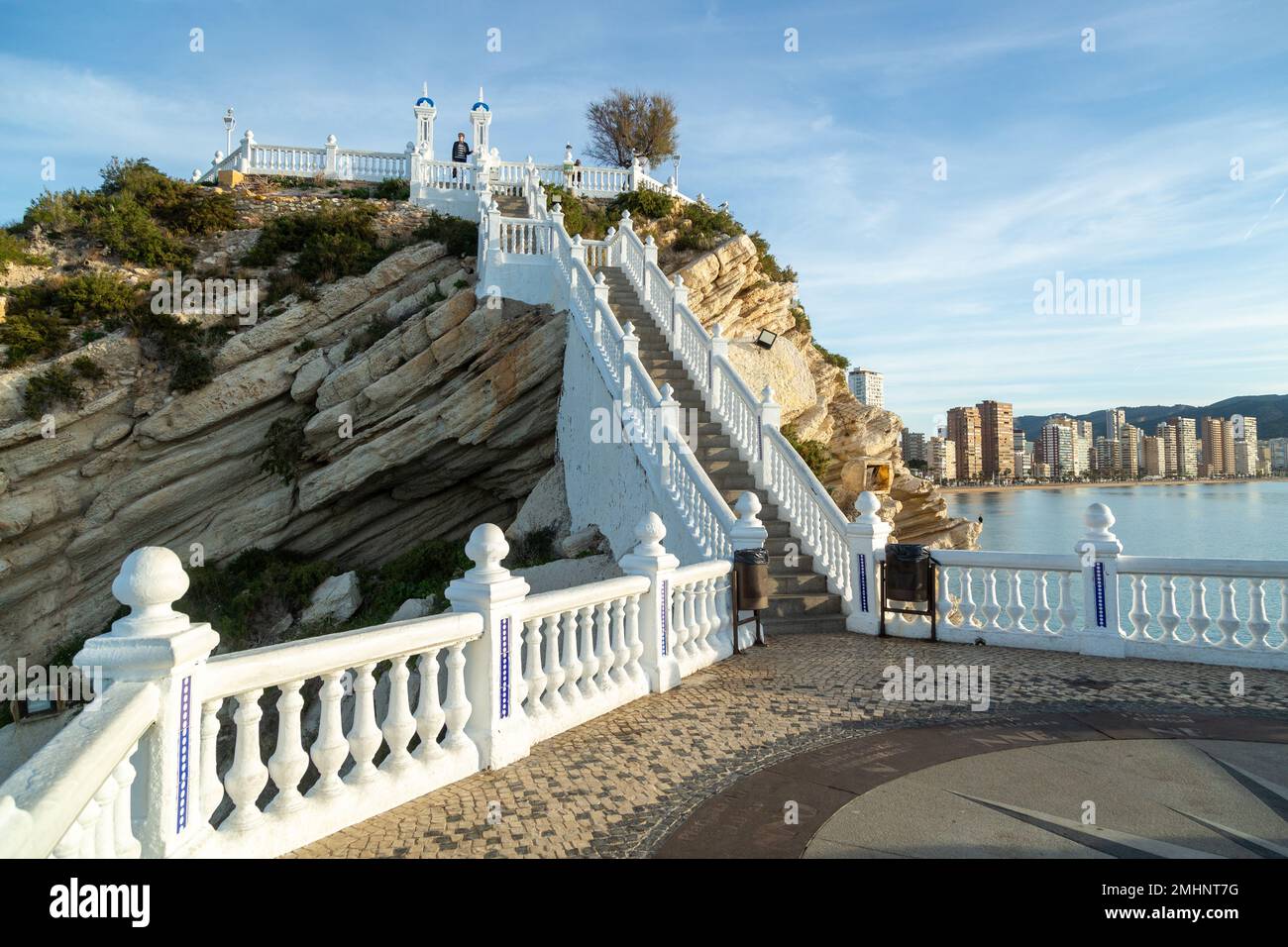 I gradini con conducono a un'area panoramica sul Balcon del Mediterraneo Foto Stock