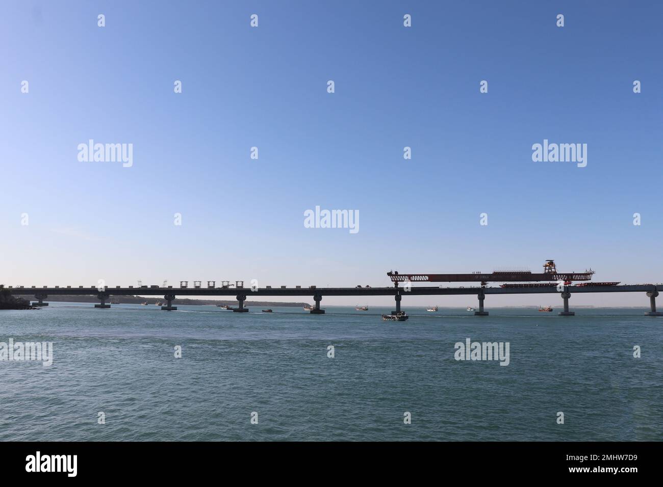 Nuovo ponte in costruzione da Okha a Beyt/Bet Dwarka/tempio di Dwarkadhish/Gujarat/India Foto Stock