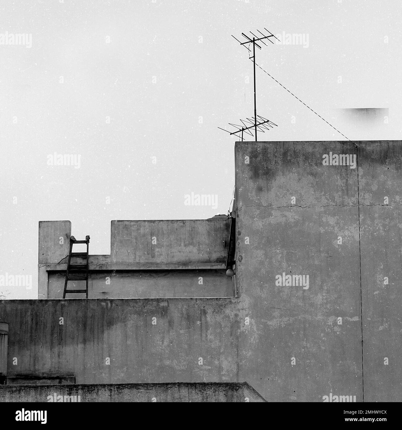 Casa terrazza con antenne TV, Buenos Aires, Argentina, circa 1960 Foto Stock