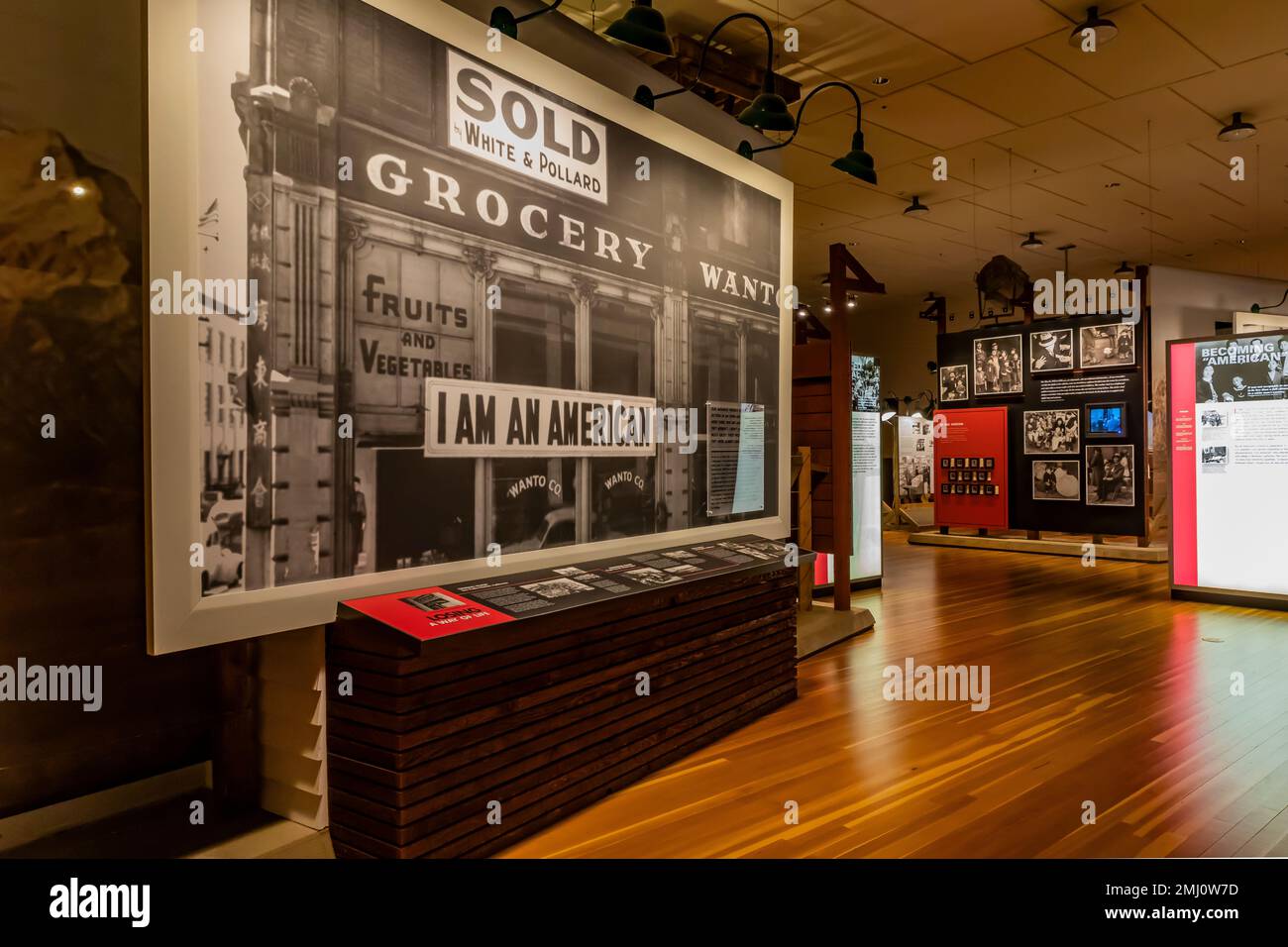 Mostra sui giapponesi costretti a lasciare le loro attività, al Manzanar National Historic Site, Owens Valley, California, USA Foto Stock