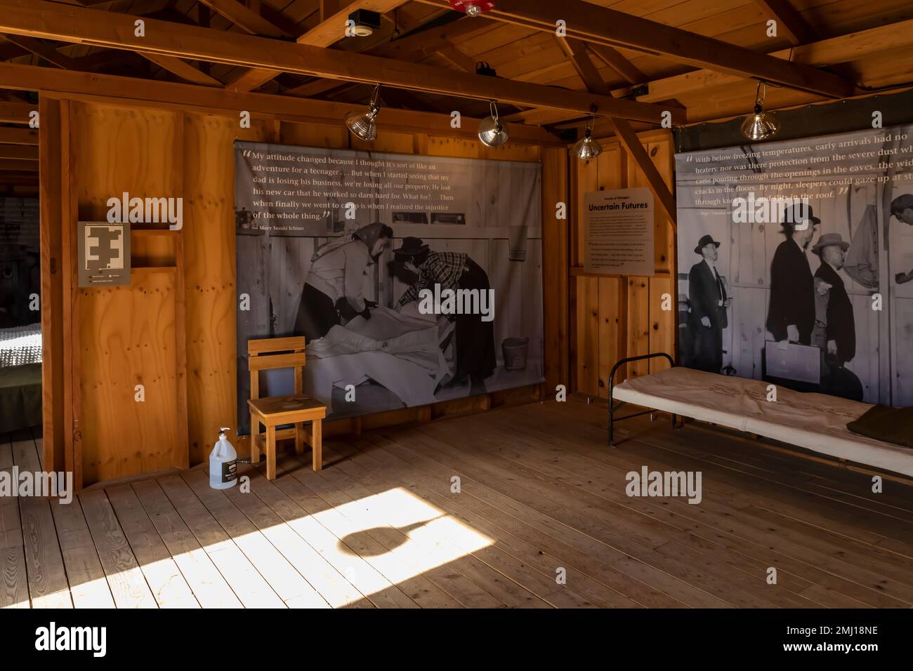 Mostra caserma al blocco 14 al Manzanar National Historic Site, Owens Valley, California, USA Foto Stock