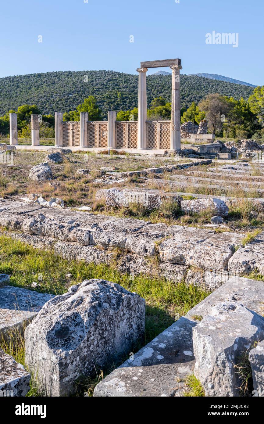 Tempio di Asclepio di Epidauros, sito di scavo, Epidauros, Pelepones, Grecia Foto Stock