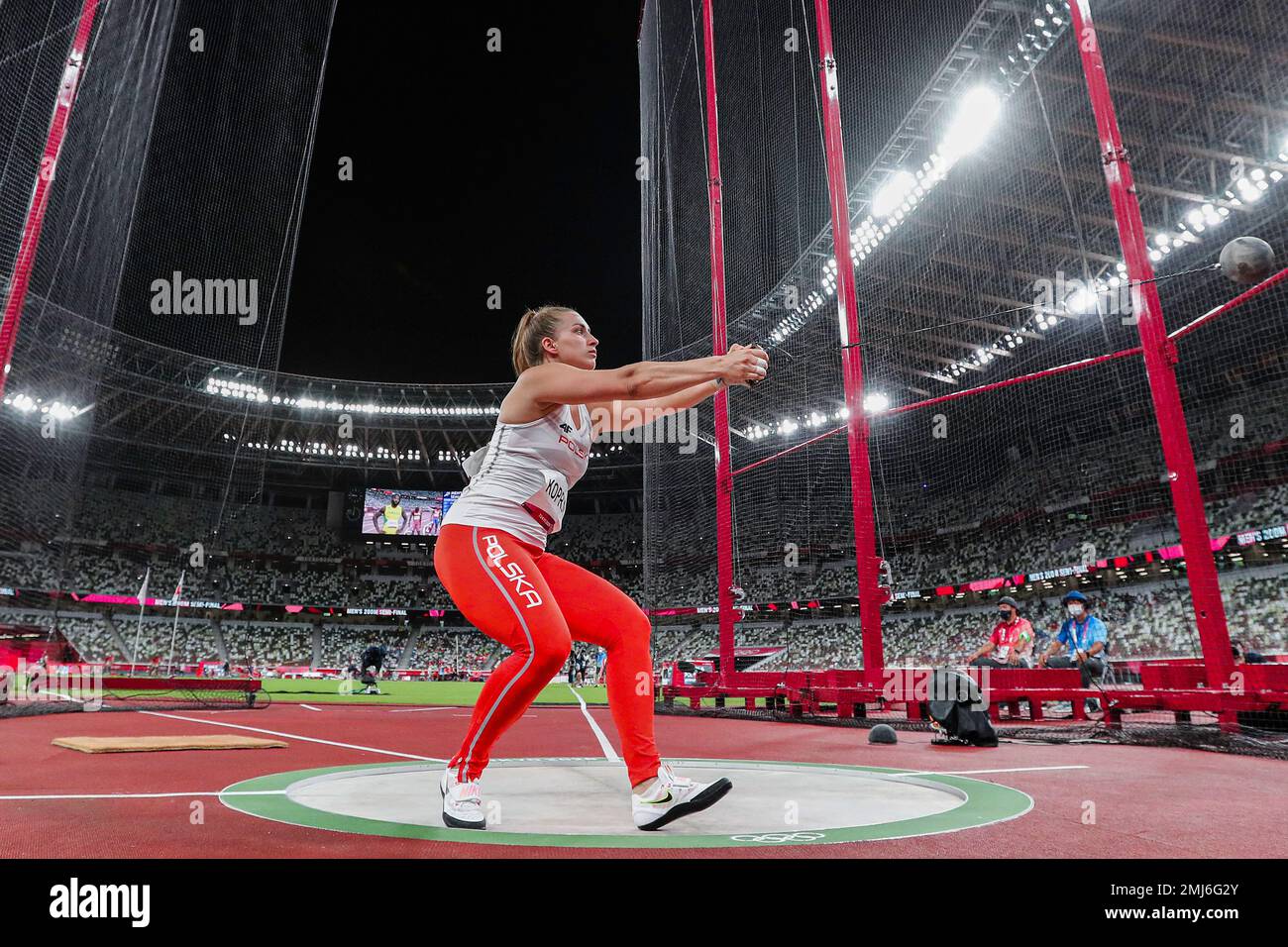 Malwina Kopron (POL) medaglia di bronzo nel lancio del martello femminile ai Giochi Olimpici estivi 2020 (2021), Tokyo, Giappone Foto Stock