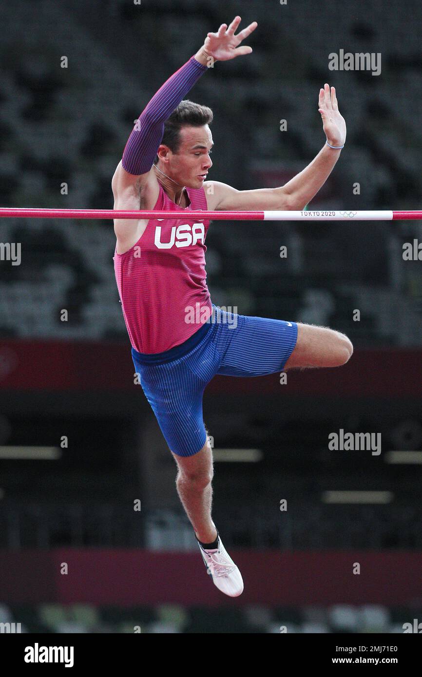 KC Lightfoot (USA) in gara nella Men's Pole Vault alle Olimpiadi estive del 2020 (2021), Tokyo, Giappone Foto Stock