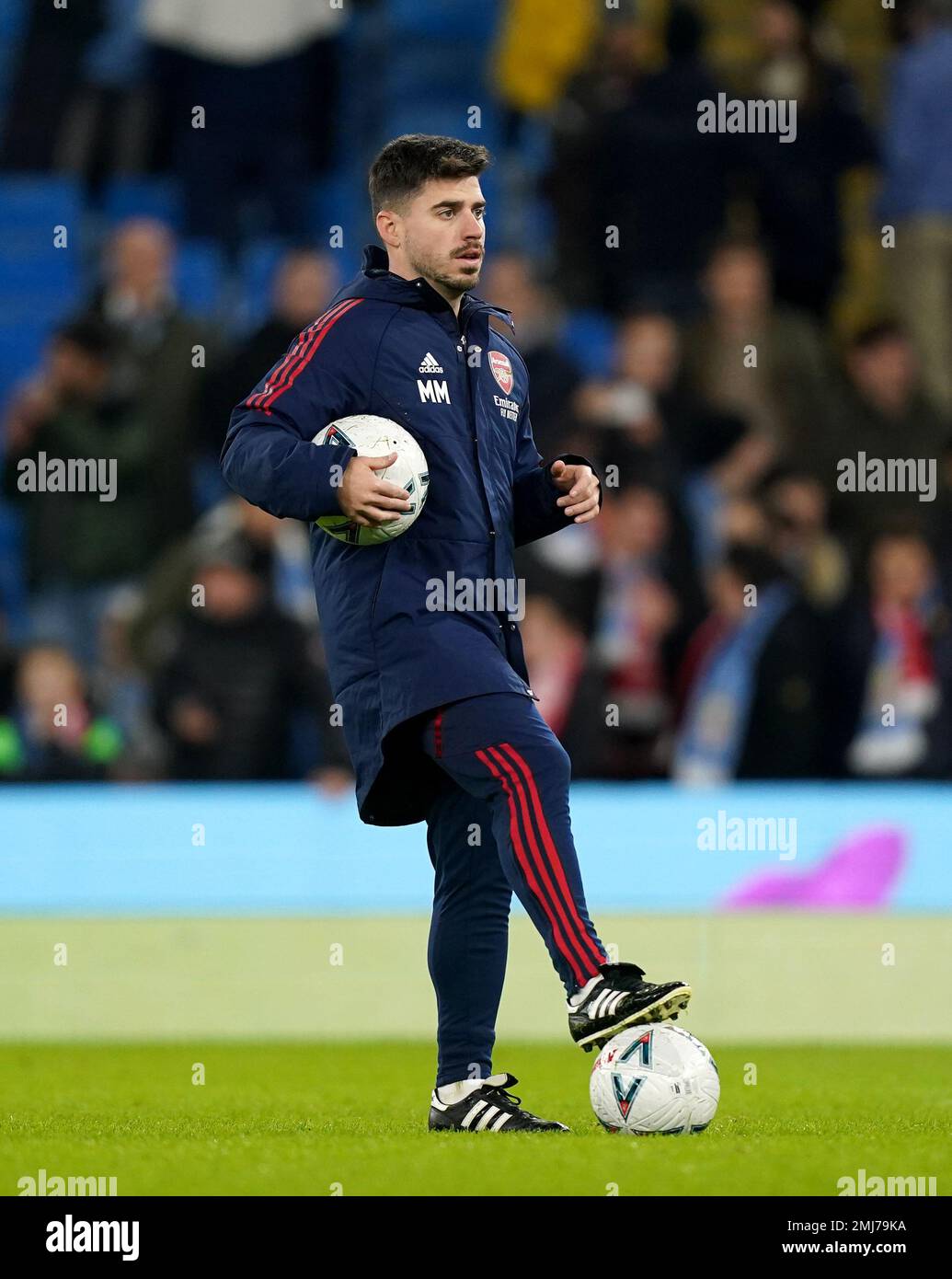 L'assistente dell'Arsenal, Miguel Molina, prima della quarta partita della Emirates fa Cup all'Etihad Stadium, Manchester. Data immagine: Venerdì 27 gennaio 2023. Foto Stock
