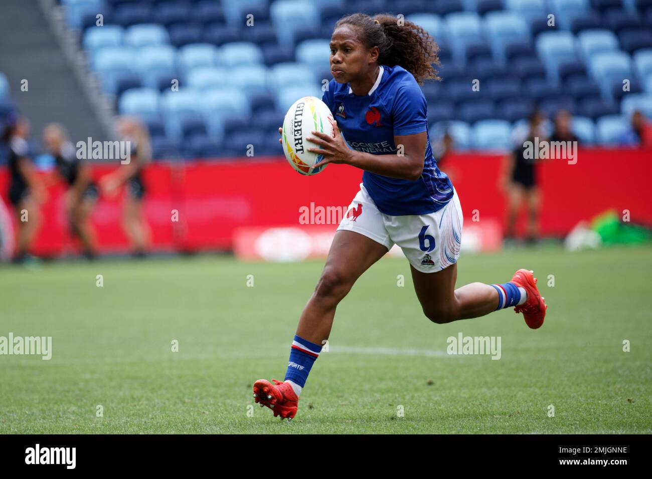 Sydney, Australia. 27th gennaio 2023. Yolaine Yengo di Francia corre con la palla durante la partita di Sydney Sevens 2023 tra Giappone e Francia allo stadio Allianz il 27 gennaio 2023 a Sydney, Australia Credit: IOIO IMAGES/Alamy Live News Foto Stock