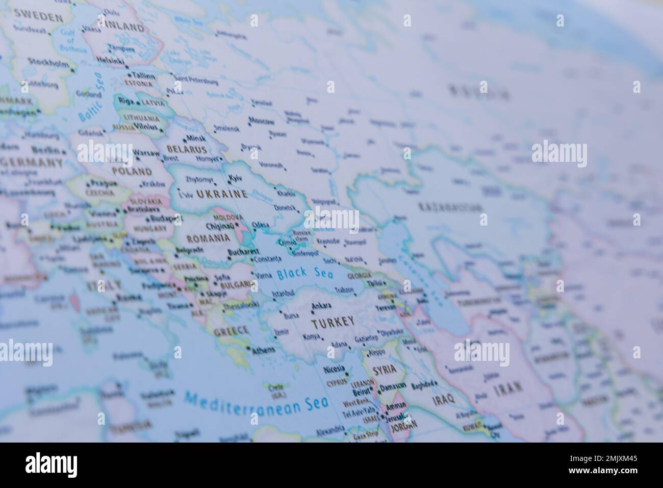 Mappa dei Balcani e dell'Europa orientale in primo piano. Concetto politico e diplomatico foto. Conflitto o accordo in Medio Oriente o Europa orientale. Foto Stock