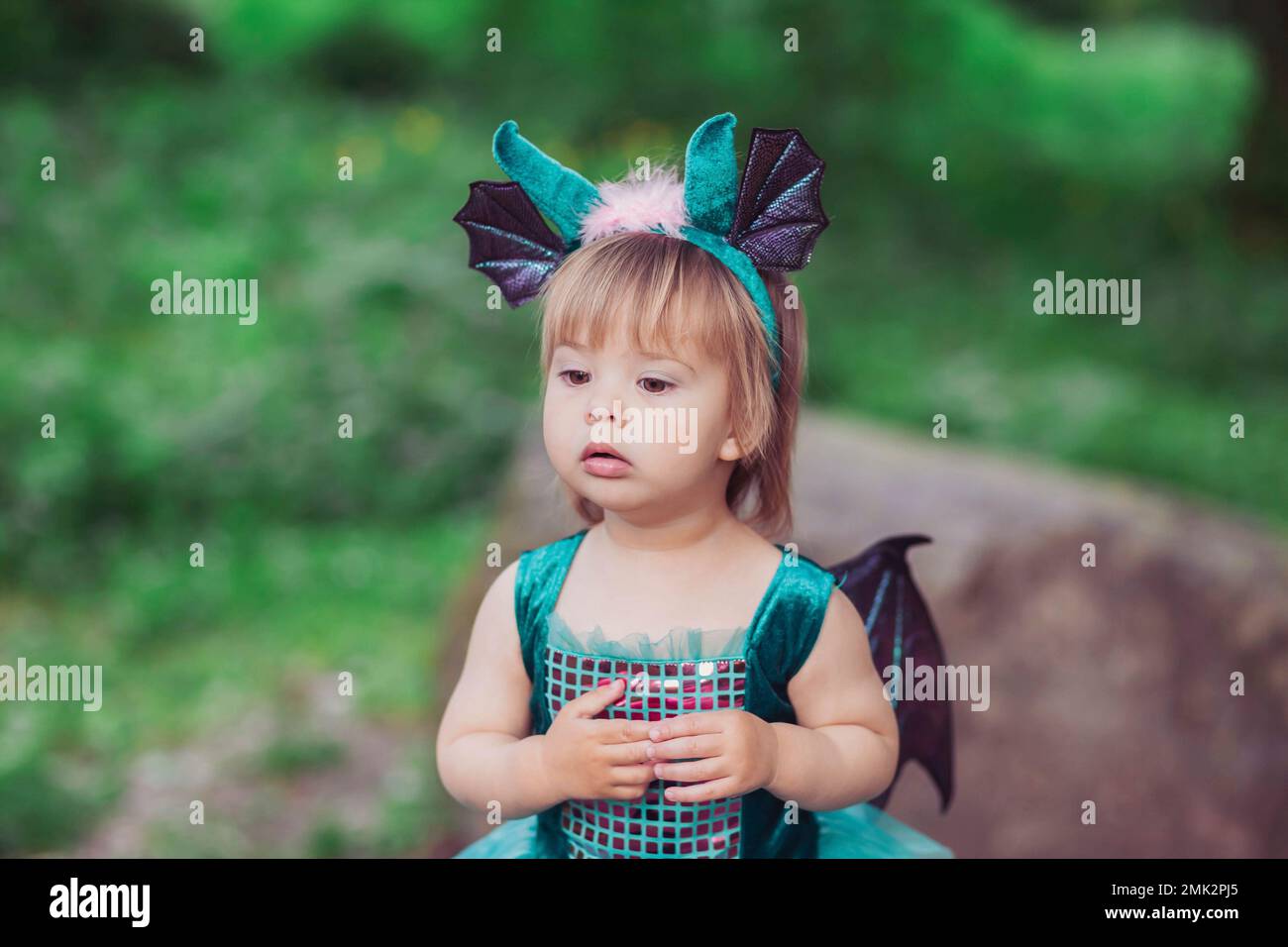 Affascinante un drago immagini e fotografie stock ad alta risoluzione -  Alamy