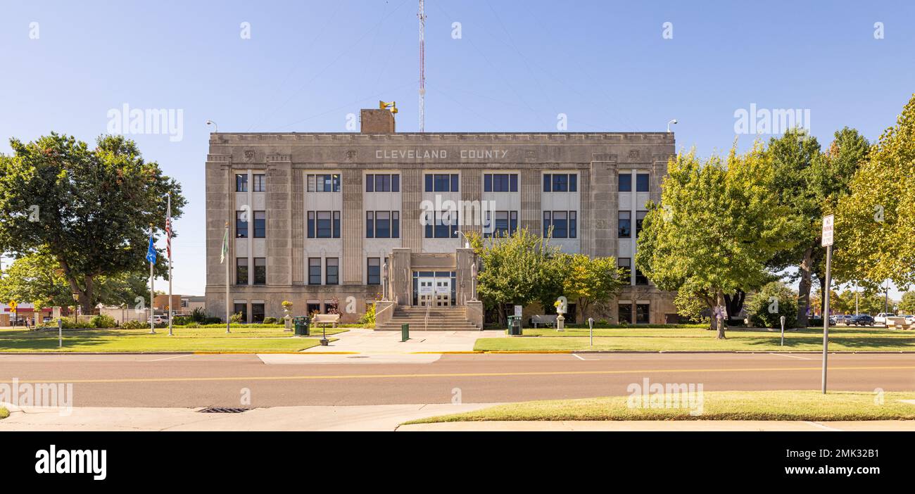 Norman, Oklahoma, USA - 19 ottobre 2022: Il tribunale della contea di Cleveland Foto Stock