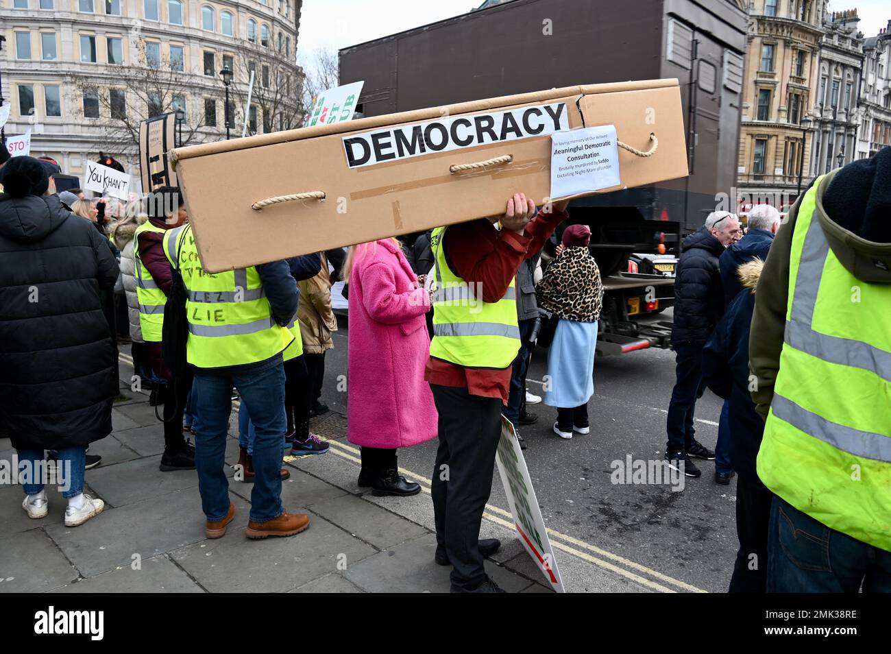 Londra, Regno Unito. Protesta contro la proposta del sindaco Sadiq Khan di ampliare le zone ULEZ a Londra. Credit: michael melia/Alamy Live News Foto Stock
