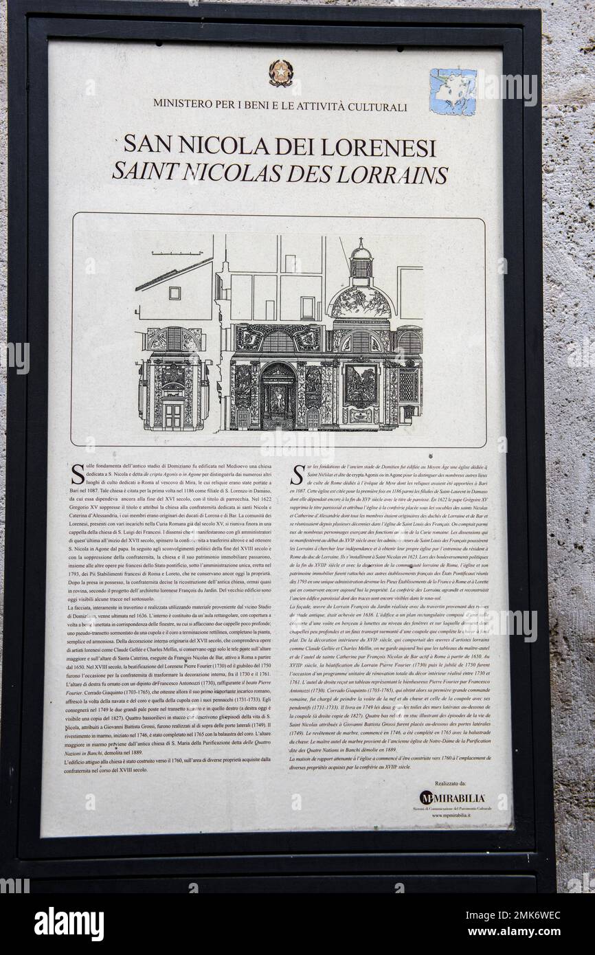 Informazioni turistiche segno sulla chiesa di San Nicola dei Lorenesi, 17th ° secolo, Roma, Lazio, Italia Foto Stock