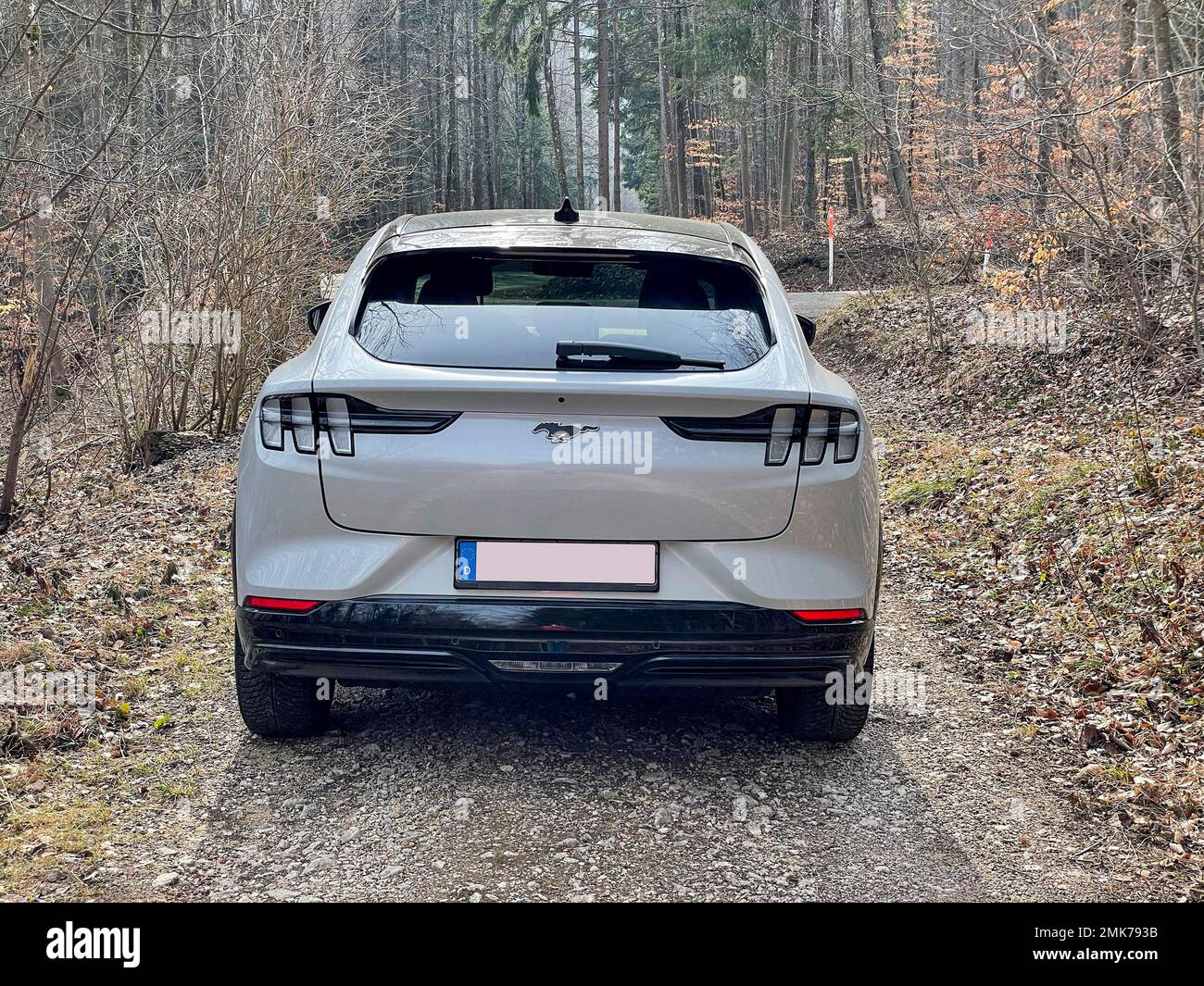 Ford Mustang Mach e veicolo elettrico, veicolo di prova, prova su strada, Giura, Svizzera Foto Stock