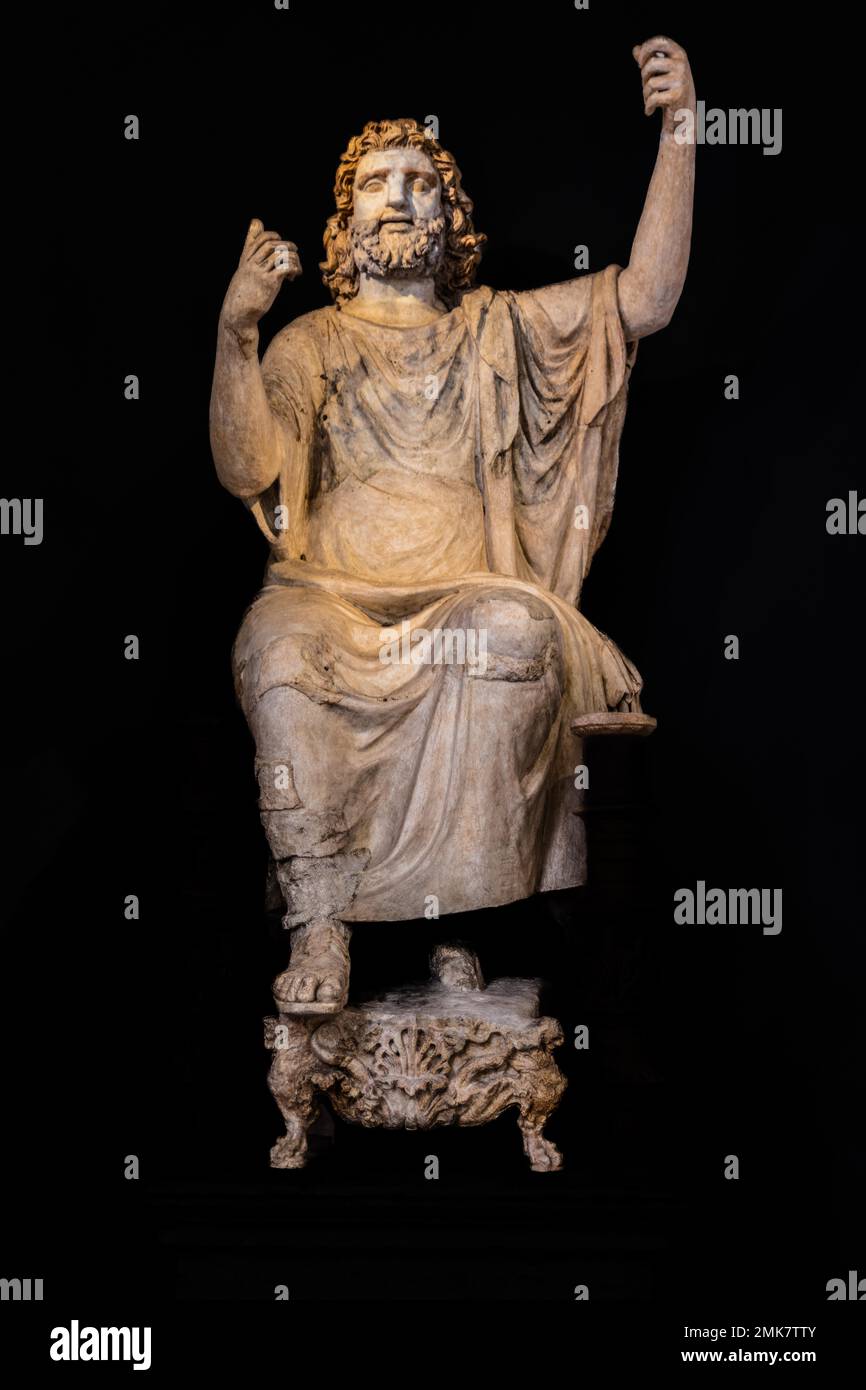 Statua colossale di Zeus sul trono di Solunt del 2nd a.C., Museo Archeologico Regionale Antonino Salinas, Collezione di Etruschi Foto Stock