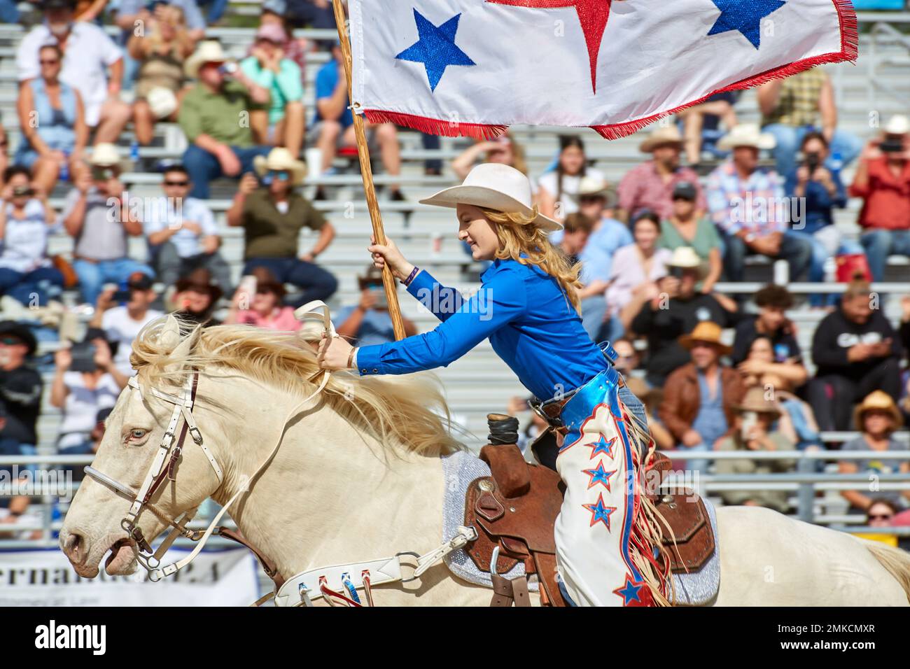 Homestead, Florida, Stati Uniti. 28th gennaio 2023. 74th Annual Homestead Championship Rodeo, presentato da Downrite Engineering e Spitzer Chrysler Dodge Jeep RAM di Homestead. Barrel Racing, Bull Riding, Tie Down Roping, Team Roping, Saddle Bronc Riding, Barebak Bronc Riding, Steer Wrestling, John Harrison Specialty Act, Homestead Everglades Posse Specialty Act. PRCA. Credit: Yaroslav Sabitov/YES Market Media/Alamy Live News Foto Stock