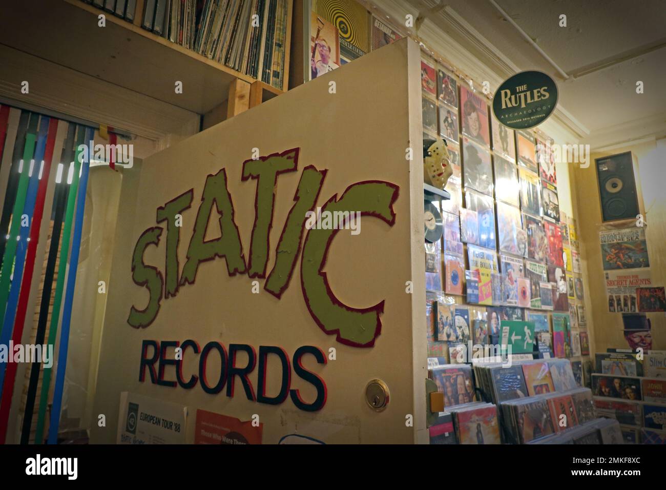 Ingresso al negozio indipendente di dischi, Static Records The Old Courts, Crawford Street, Wigan, Lancs, Inghilterra, Regno Unito, WN1 1NA Foto Stock