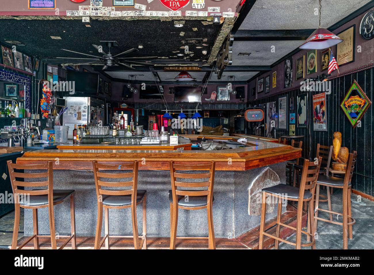 L'interno dello Spirits Bar and Lounge a Dunsmuir, California, USA Foto Stock