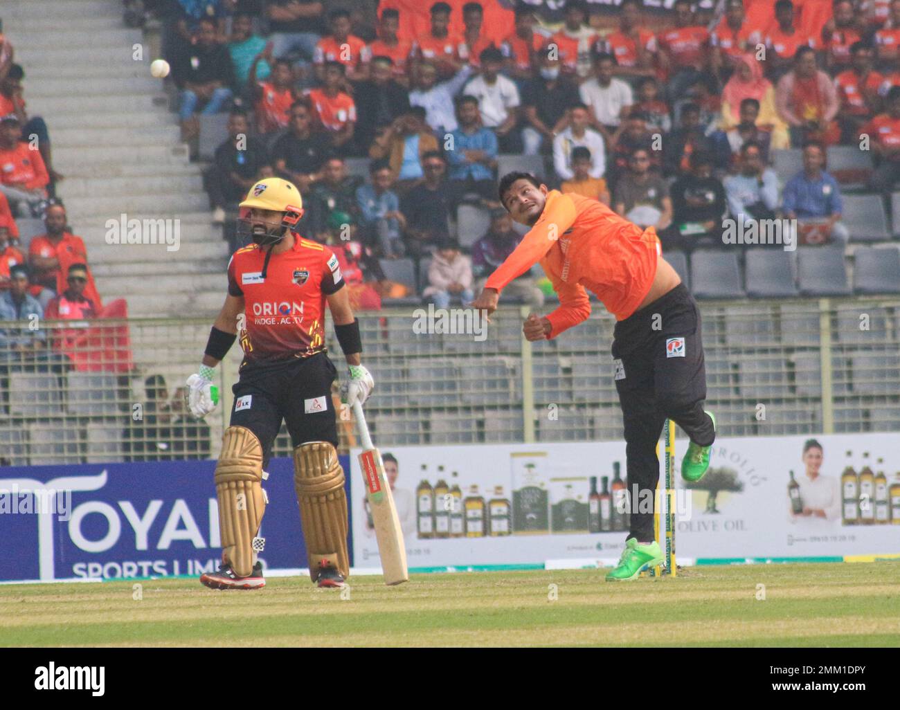 28 gennaio 2023 a Sylhet-Bangladesh: Il braccio sinistro del Bangladesh NASUM AHMED della squadra dei Khulna Tigers durante il bawling contro la Comilla Victorians, la partita di oggi al Sylhet International Cricket Stadium presso i tornei della Bangladesh Premier League (BPL) 2023 nello stadio internazionale del cricket di Sylhet del Bangladesh. La squadra di Comilla Victorians vinta da 4 manches. Il 28 gennaio 2023 a Sylhet-Bangladesh (Foto di MD Rafayat Haque Khan/ Eyepix Group) Foto Stock