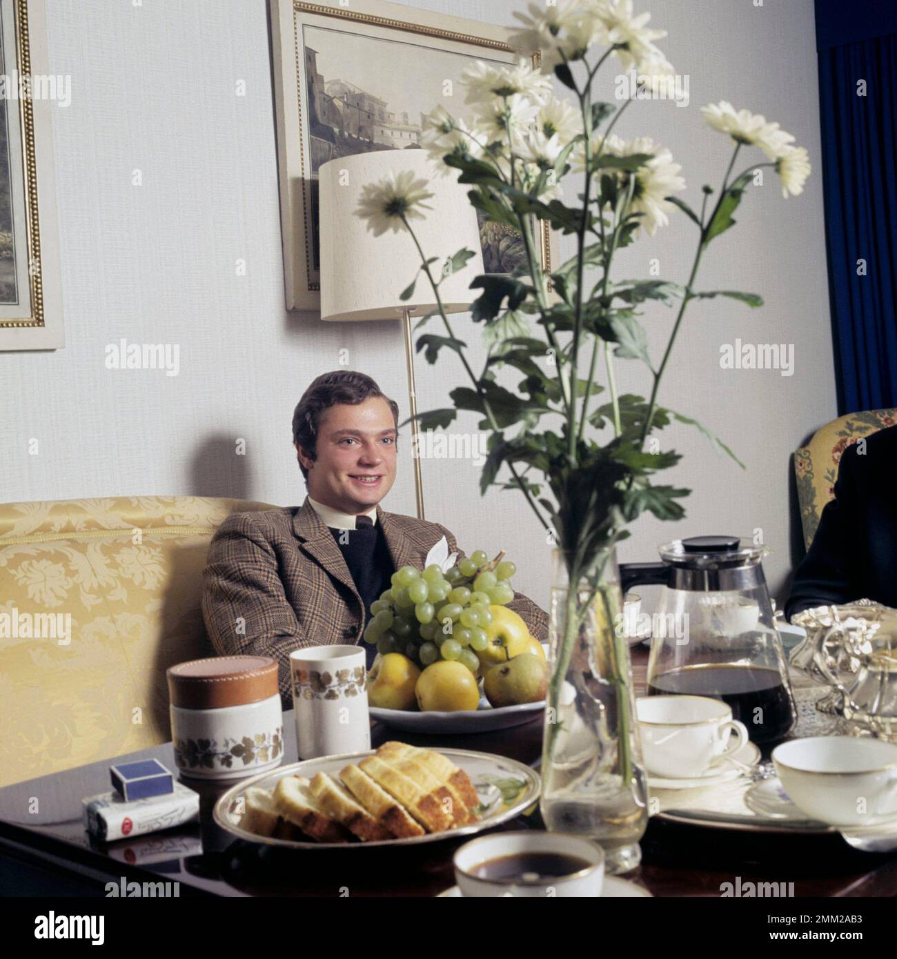 Carl XVI Gustaf, re di Svezia. Nato il 30 aprile 1946. Nella foto mentre era principe della corona, nel suo appartamento dello studente. 1968 Foto Stock