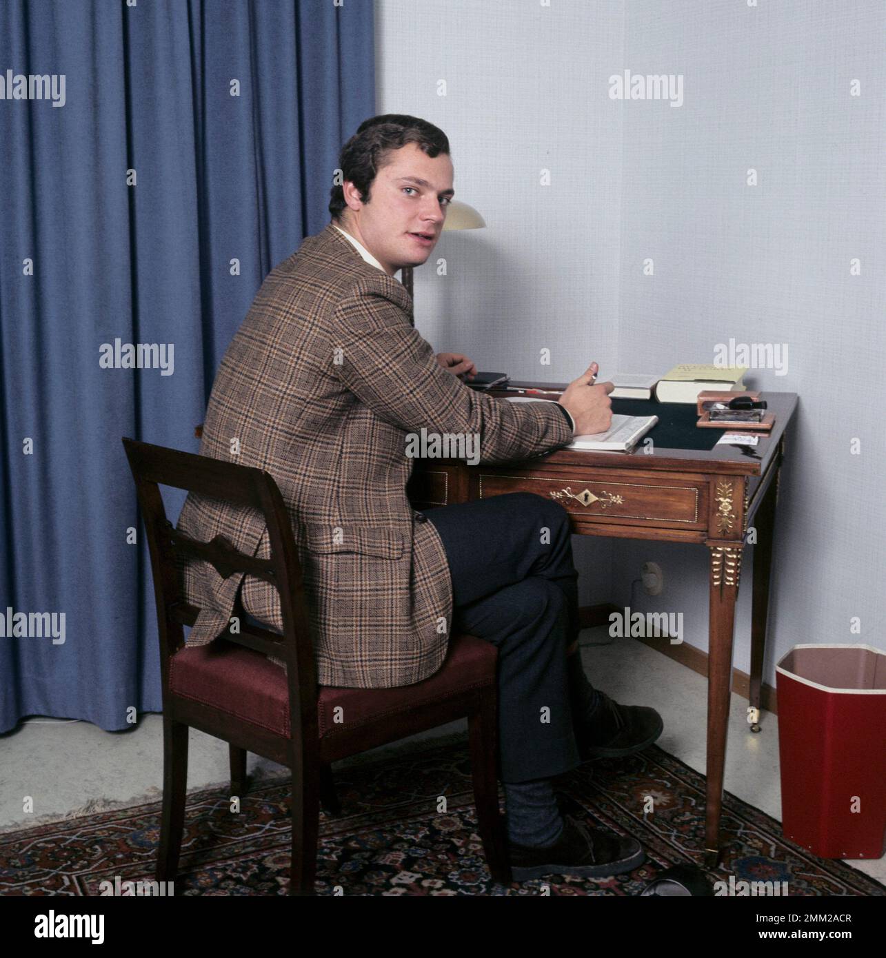 Carl XVI Gustaf, re di Svezia. Nato il 30 aprile 1946. Nella foto mentre era principe della corona, nel suo appartamento dello studente. 1968 Foto Stock