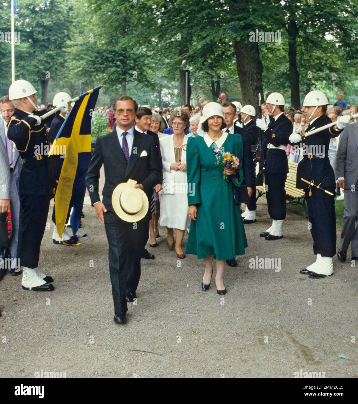 Carl XVI Gustaf, re di Svezia. Nato il 30 aprile 1946. Il re Carlo XVI Gustaf e la regina Silvia durante la loro visita alla città Ramlösa 1987. Foto Stock