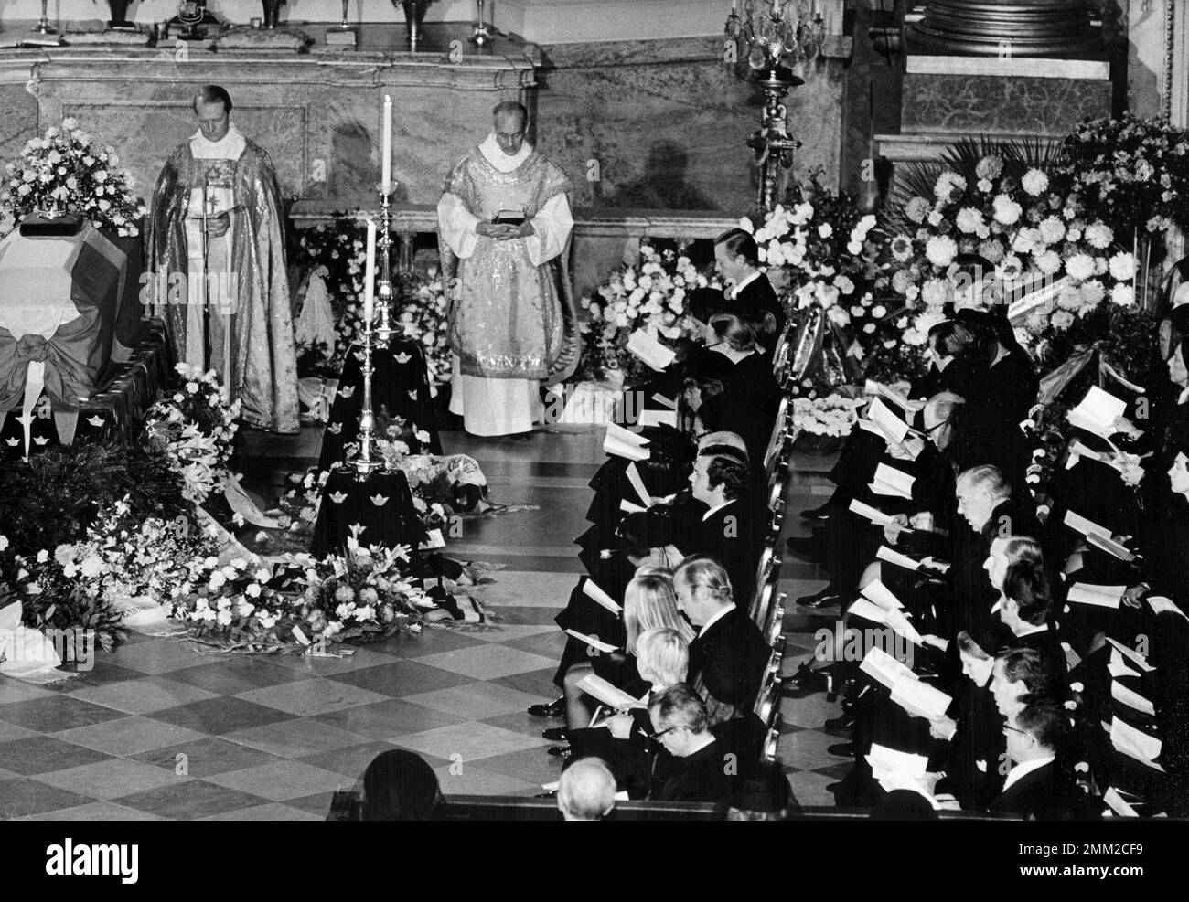 Carl XVI Gustaf, re di Svezia. Nato il 30 aprile 1946. Nella foto, il 7 dicembre 1972, ai funerali di sua madre, la principessa Sibylla. Foto Stock